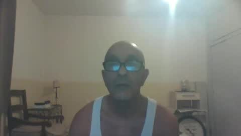 Snapshot of moment71200 chatting on 01-01-25, 06:27 moment71200 online show from 01-01-25, 06:27