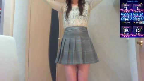 Hailey online show from 01-05-25, 02:38