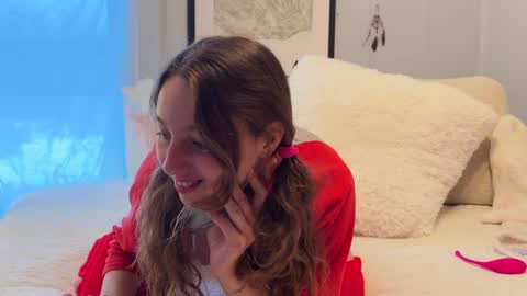 Snapshot of mommamia12 chatting on 12-24-24, 02:12 Mia online show from 12-24-24, 02:12