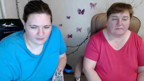 Snapshot of mommy99x chatting on 03-05-25, 06:56 Mommy99X online show from 03-05-25, 06:56