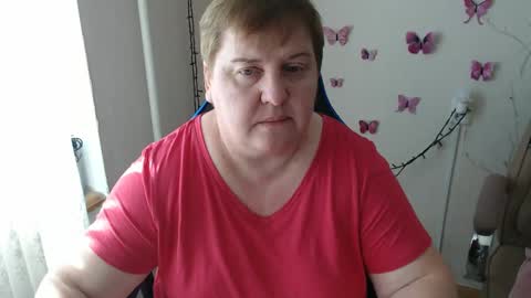 Snapshot of mommy99x chatting on 03-07-25, 11:40 Mommy99X online show from 03-07-25, 11:40