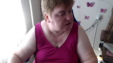 Snapshot of mommy99x chatting on 03-08-25, 08:44 Mommy99X online show from 03-08-25, 08:44