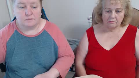 Snapshot of mommy99x chatting on 12-02-25, 09:58 Mommy99X online show from 12-02-25, 09:58