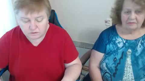 Snapshot of mommy99x chatting on 01-06-26, 08:29 Mommy99X online show from 01-06-26, 08:29