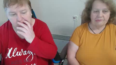 Snapshot of mommy99x chatting on 01-07-26, 08:28 Mommy99X online show from 01-07-26, 08:28