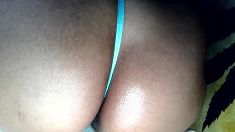 Snapshot of mommybubbles chatting on 02-10-26, 09:08 Mommy bubbles online show from 02-10-26, 09:08