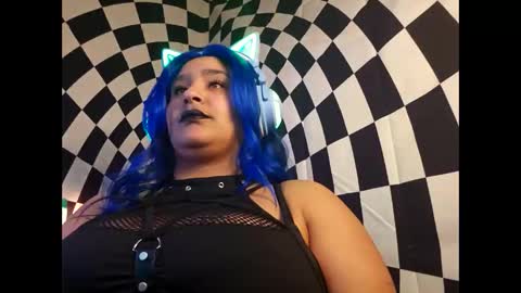 Snapshot of mommybubbles chatting on 03-09-26, 05:22 Mommy bubbles online show from 03-09-26, 05:22