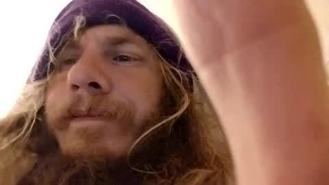 Snapshot of mommyissues2386 chatting on 12-26-24, 05:04 Richard Sheridan online show from 12-26-24, 05:04