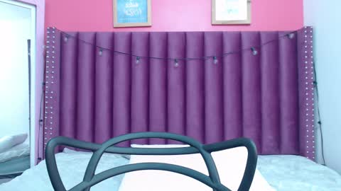 Daphne  online show from 02-15-25, 06:02