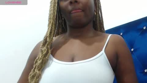 Snapshot of mommywebcam chatting on 10-06-25, 12:08 DINAH online show from 10-06-25, 12:08