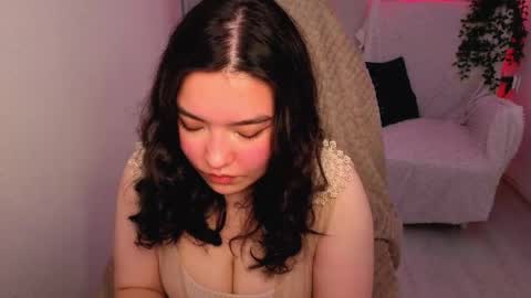 Momo online show from 05-01-26, 09:41