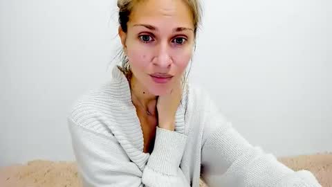 Mona online show from 10-12-25, 03:11