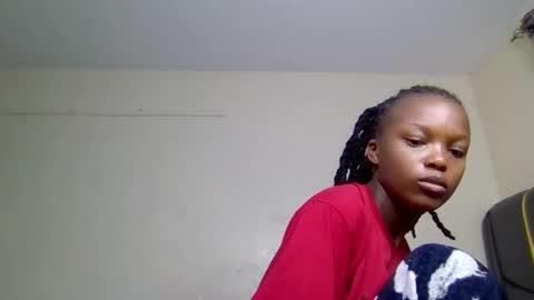 Snapshot of mona_luv1 chatting on 09-09-25, 12:10 Mona online show from 09-09-25, 12:10