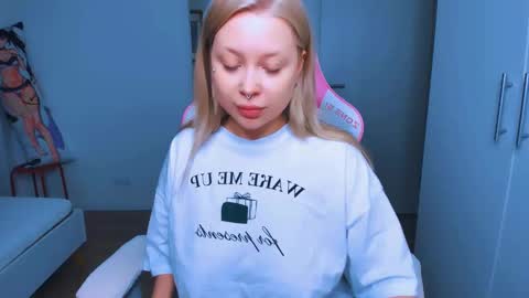 Snapshot of monalauu chatting on 12-05-24, 09:50 online show from 12-05-24, 09:50