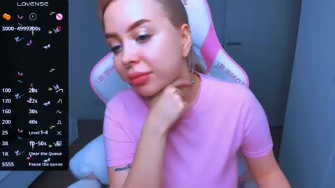 Snapshot of monalauu chatting on 12-28-24, 07:54 online show from 12-28-24, 07:54