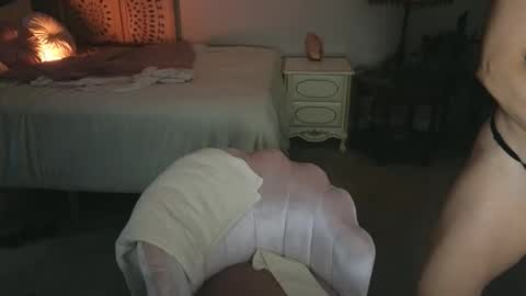 Snapshot of monalisa169 chatting on 11-06-25, 02:29 Mona online show from 11-06-25, 02:29