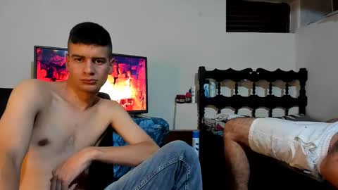 Snapshot of monarquia_ chatting on 12-02-24, 10:56 nicolas online show from 12-02-24, 10:56