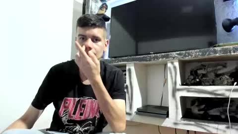 Snapshot of monarquia_ chatting on 03-07-26, 11:02 nicolas online show from 03-07-26, 11:02