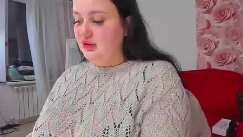 Snapshot of monasteel chatting on 12-21-24, 10:06 Monica online show from 12-21-24, 10:06