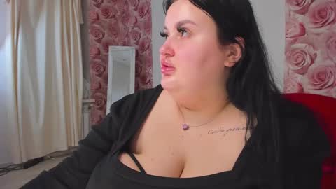 Snapshot of monasteel chatting on 01-29-25, 12:35 Monica online show from 01-29-25, 12:35