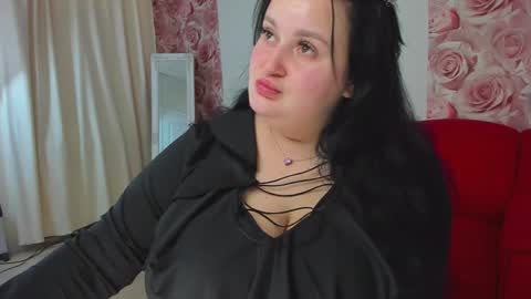 Snapshot of monasteel chatting on 03-12-25, 10:05 Monica online show from 03-12-25, 10:05