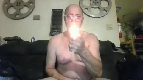 Snapshot of mondaymonday chatting on 01-01-25, 03:24 mondaymonday online show from 01-01-25, 03:24