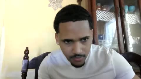 Snapshot of moneyblancos chatting on 04-03-26, 04:05 moneyblancos online show from 04-03-26, 04:05