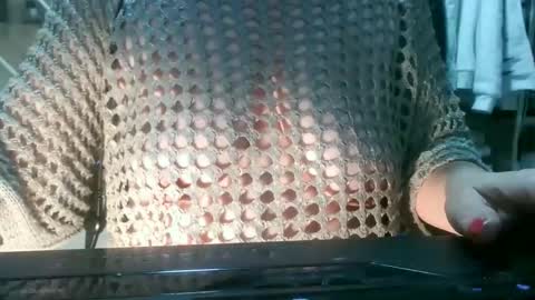 moni60 online show from 11-18-25, 08:08