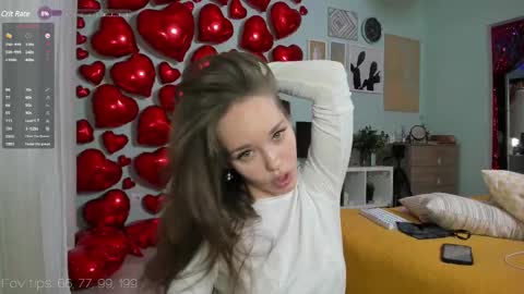 Snapshot of moni_carroll chatting on 03-09-25, 03:49 Monia Help me get 20000 subscribers online show from 03-09-25, 03:49