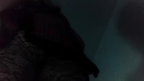 Snapshot of monica35milf chatting on 02-28-25, 11:01 MonicaLuigi online show from 02-28-25, 11:01