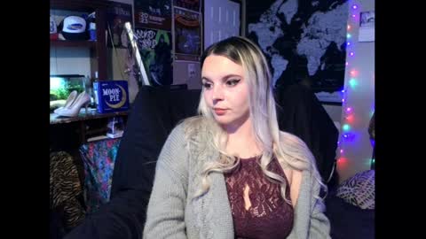 Snapshot of monica_lily chatting on 12-09-24, 04:37 Monica online show from 12-09-24, 04:37