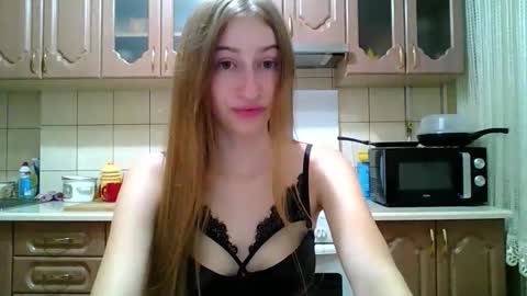 Monica online show from 09-28-25, 08:47