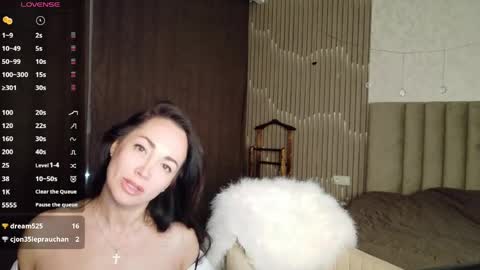 monica_weisss online show from 04-30-26, 10:03