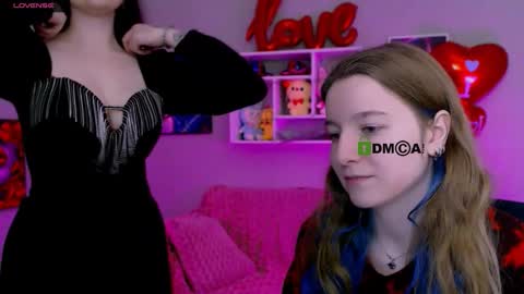 Snapshot of monica_xcx chatting on 02-13-26, 10:33 Monica online show from 02-13-26, 10:33