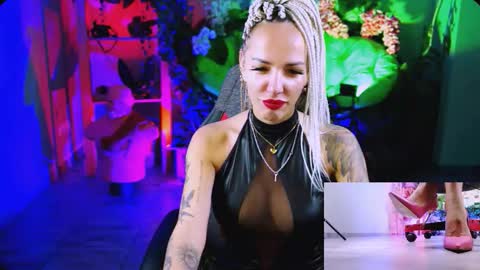 Monika online show from 09-21-25, 10:39