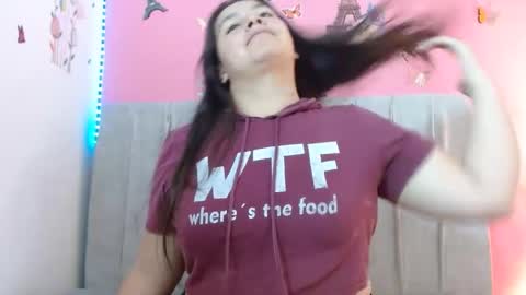 Snapshot of monickhot303av chatting on 03-06-25, 03:02 monickhot303av online show from 03-06-25, 03:02