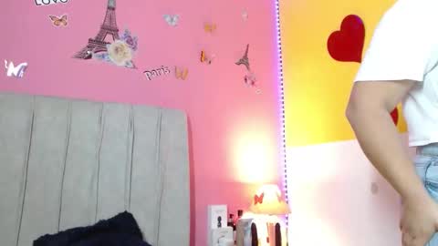 Snapshot of monickhot303av chatting on 09-12-25, 04:01 monickhot303av online show from 09-12-25, 04:01