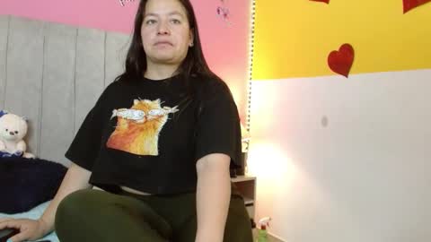 Snapshot of monickhot303av chatting on 11-29-25, 09:45 monickhot303av online show from 11-29-25, 09:45