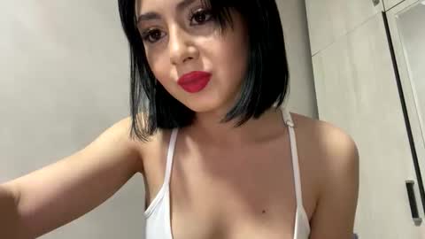 Snapshot of monika_dance7 chatting on 03-25-26, 10:05 monika_dance7 online show from 03-25-26, 10:05