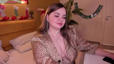 Monika online show from 01-13-25, 04:07