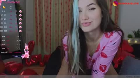 Snapshot of monikavenom chatting on 02-14-25, 07:33 Monika online show from 02-14-25, 07:33