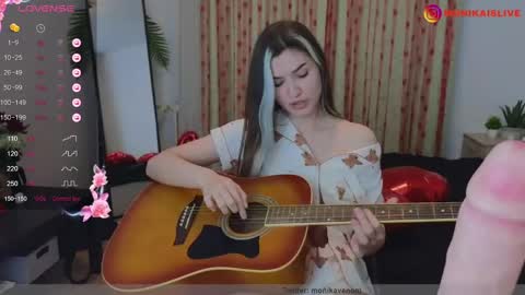 Snapshot of monikavenom chatting on 02-19-25, 07:27 Monika online show from 02-19-25, 07:27