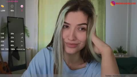 Snapshot of monikavenom chatting on 03-04-25, 11:08 Monika online show from 03-04-25, 11:08