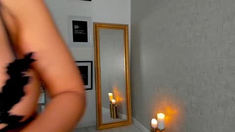Snapshot of moniqueeass chatting on 12-07-24, 03:52 Alessia online show from 12-07-24, 03:52