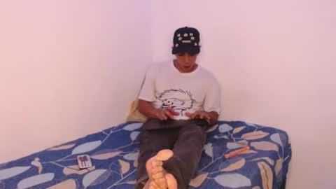 Snapshot of monkey_uchiha77 chatting on 12-03-25, 12:18 simon dice online show from 12-03-25, 12:18