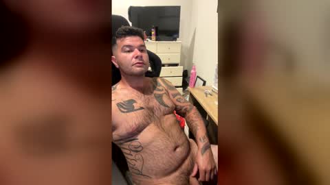 Snapshot of monkeydward chatting on 01-17-26, 12:21 monkeydward online show from 01-17-26, 12:21