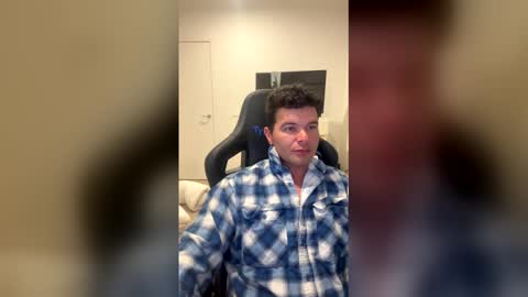 Snapshot of monkeydward chatting on 02-14-26, 11:07 monkeydward online show from 02-14-26, 11:07