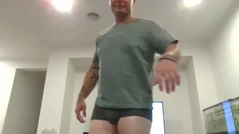 Snapshot of monkeydward chatting on 03-13-26, 09:05 monkeydward online show from 03-13-26, 09:05