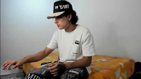 monky_0002 online show from 05-07-26, 09:20