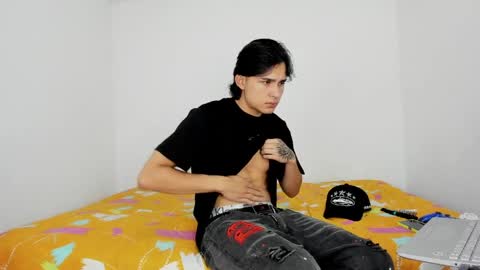 monky_0002 online show from 05-19-26, 08:15